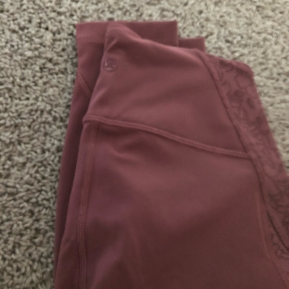 Lululemon rose coloured pants, size 8 - Picture 3 of 4